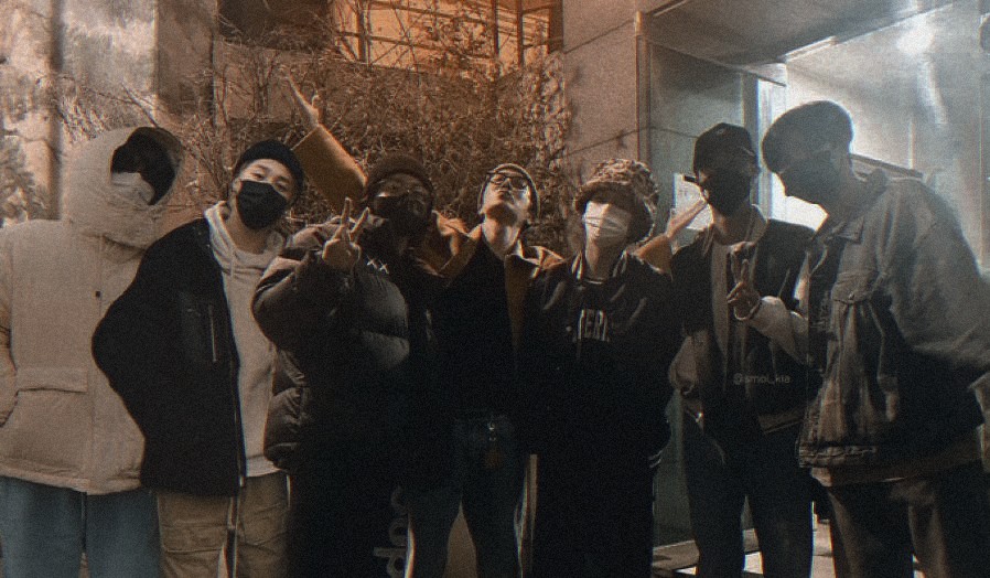 taebokkiii's tweet photo. Badly missing my OT7 🥺♡ @BTS_twt https://t.co/FAzwevf4C2