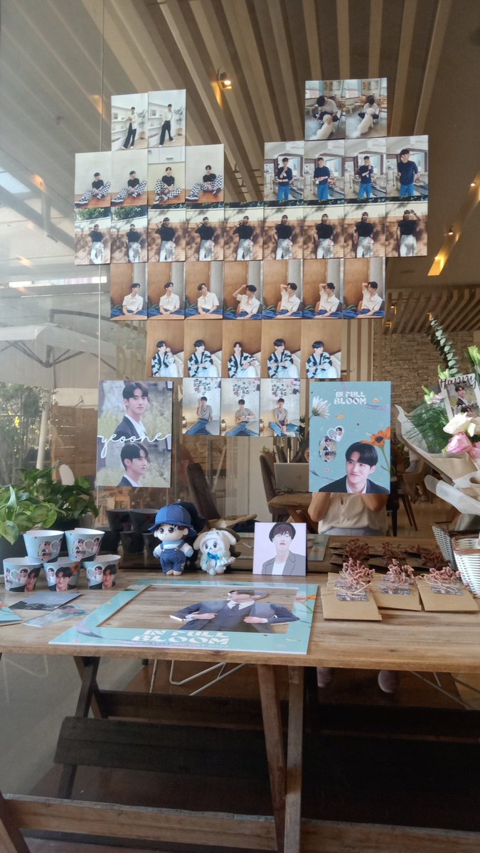 ohlittlestar's tweet photo. Namigay nga ng Wooseok pc, may inuwi namang Yuto at Hongseok. At bakit ka may Jinho pc, self? anunaa π
Advance happy birthday, changgu! βΊοΈ Yung dried flower talaga yung pinunta ko, makatanggap man lang ng bulaklak π₯Ί chz #ForYEOONE_InFullBloom https://t.co/5keaWkv2r9