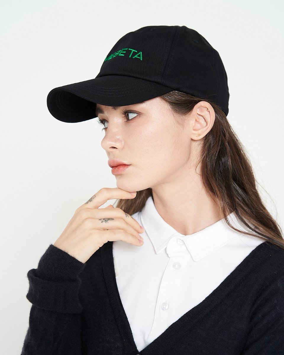 See all collection on website demebeta.com 🏁

#hat #cap #baseballcap #koreancelebrityhat
#famouskoreanhat #dailycap
#iconicap #koreanbrand #simplehat #demebeta