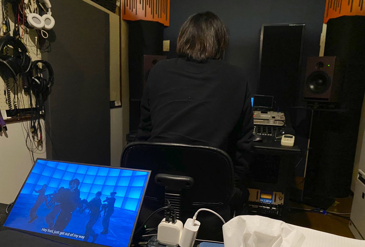 soushimizuno's tweet photo. 本日 第二回見学会
諸事情により参加者がお一人となりましたがめちゃくちゃ楽しく完遂しました。
タイトでパワーのあるK-POP系を得意とするプロデューサーshinoさん。(@pfcells )
デモ聴かせて頂いて１発でクオリティの高さに驚嘆しました。 https://t.co/McaCsKg18B