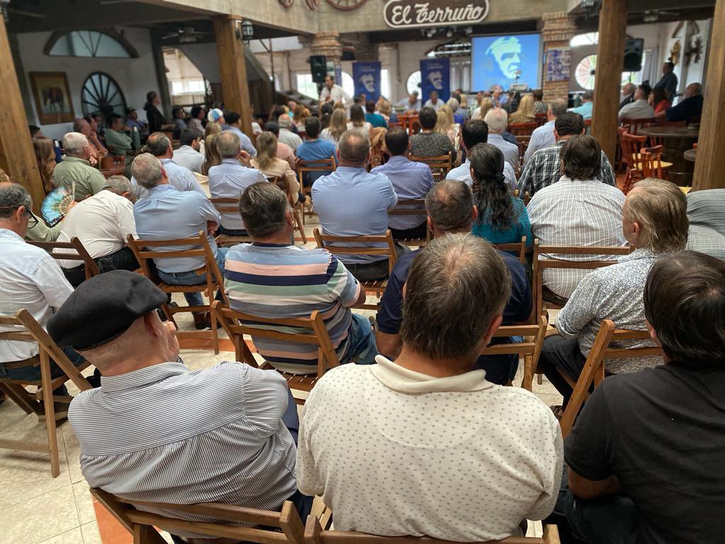 cdcamy's tweet photo. En paraje " Minuano", Colonia. Comenzando reunión de la Agrupación de Gobierno de @alianzauy. @PNACIONAL https://t.co/EvewnbICz7