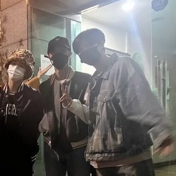 계정주.... 무덤에서 뛰어나왔습니다 
🥹🥹🥹🥹🥹🥹🥹