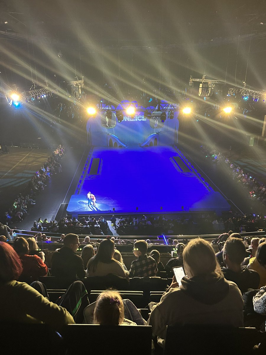 egorrfc's tweet photo. #disneyonice #Glasgow https://t.co/76FWQxBe5c