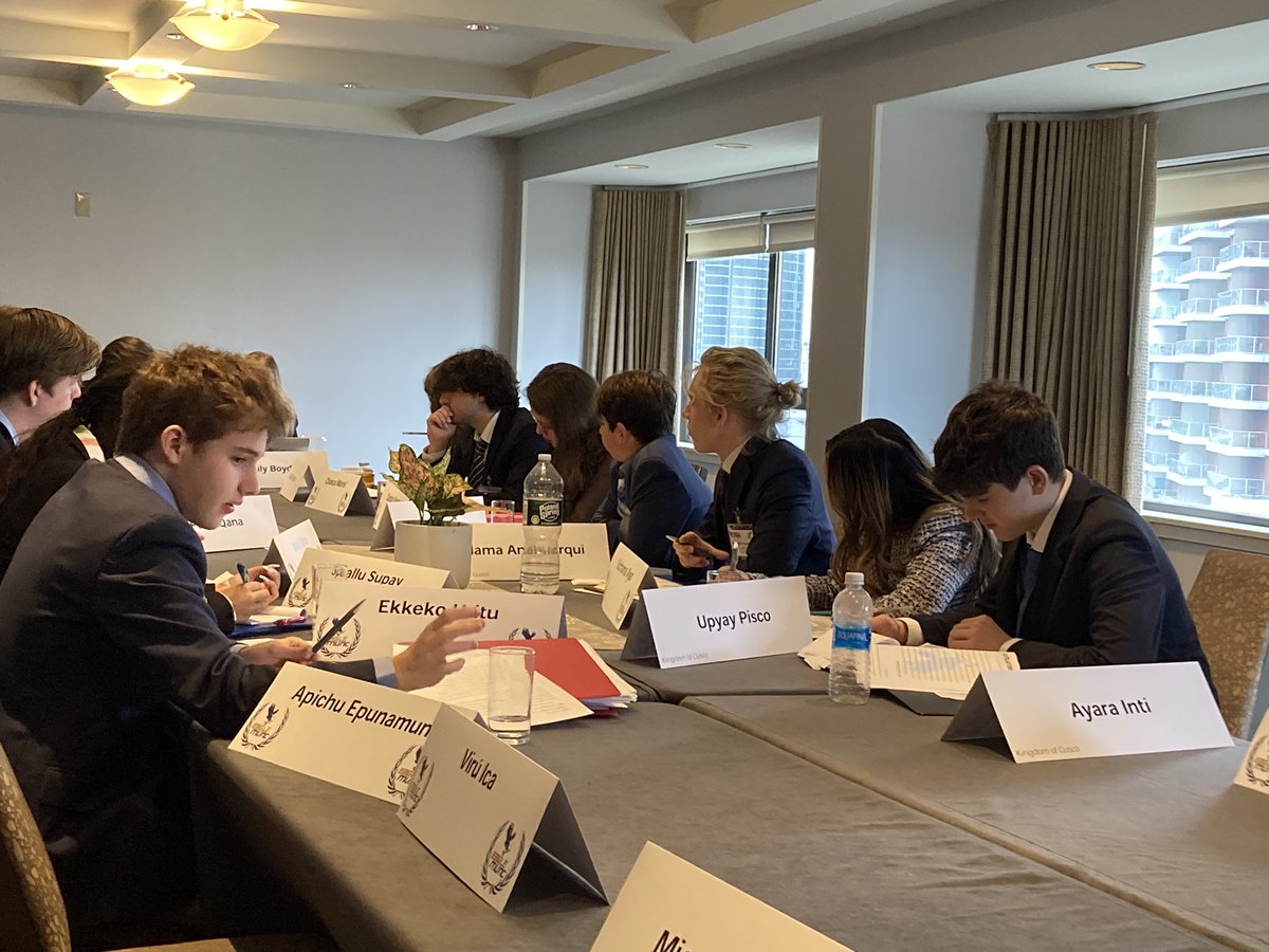 BronxvilleTenn1's tweet photo. Some committee’s are small. Here: Andrew Kennedy &amp; Quentin McCarthy in Kingdom of Cusco.. #eaglemunc #bxvmun https://t.co/PNzU33uoHg