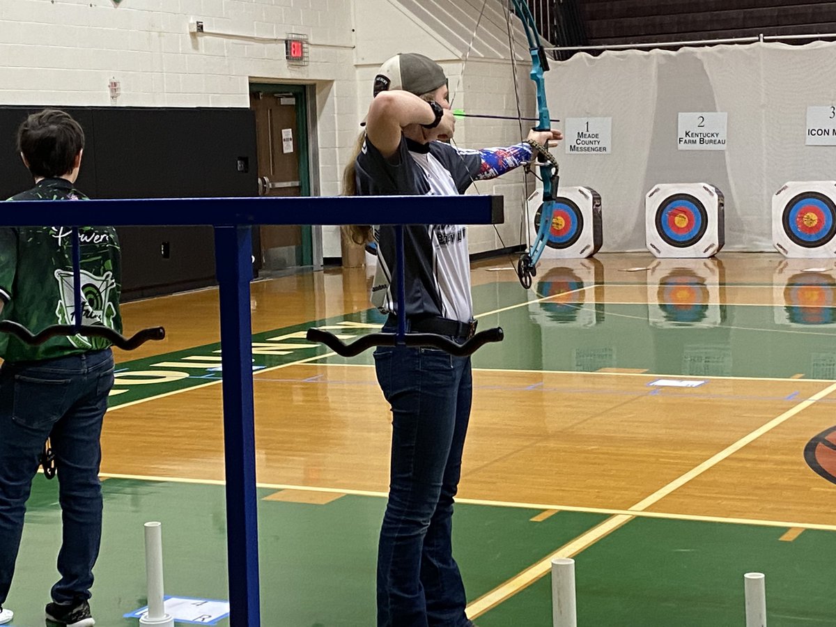 huntgirl24's tweet photo. Dragon Archers shooting bullseye 🎯 at Meade County today. #regiontournament @CoachTimmer @HenryMossMiddle @WCAthleticDept https://t.co/kz4nmCtVCu