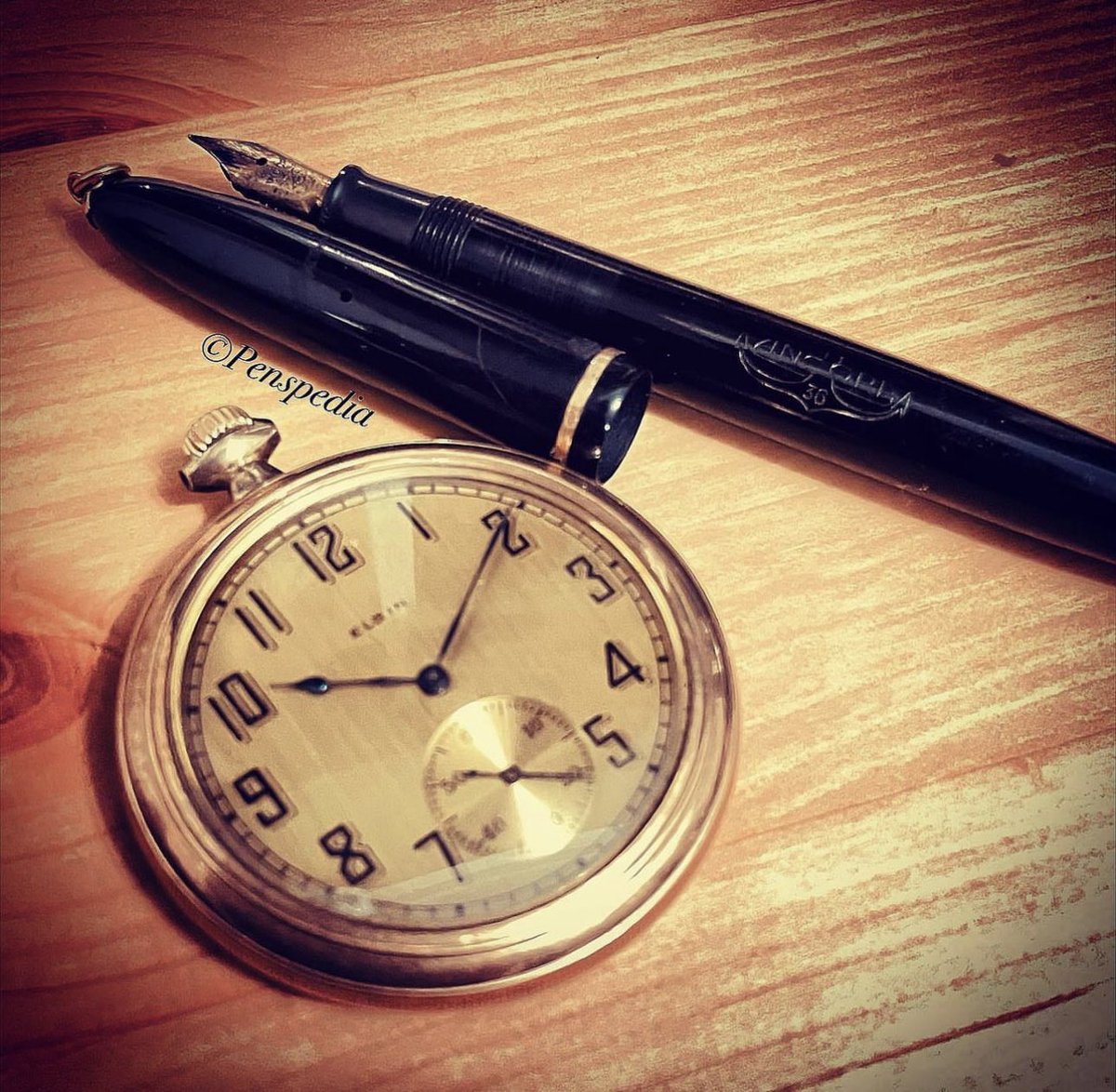 penspedia's tweet photo. "If you don't have time to read, you don't have the time (or the tools) to write. Simple as that." --Stephen King
—————————————
✒️ ☆꧁Penspedia꧂☆ 🖋
—————————————
#ancora #ancorapen #ancorapens #elgin #elginwatch #pocketwatch #pocketwatches https://t.co/QeTv2daHZU