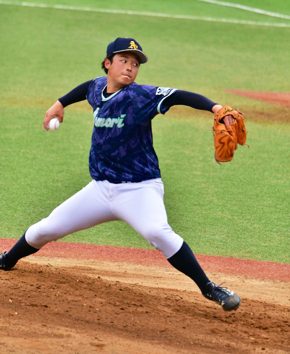 ryu_bb05's tweet photo. ［3/25 東北地区社会人・大学野球対抗戦］
青森大
#38 鈴木太晟（金足農業高）

5回途中で降板したが、初回は2つの三振を奪い無失点・3回無死満塁のピンチは最小失点に抑えるなど良さも見えた！

#青森大学 https://t.co/oAjCyjz03k