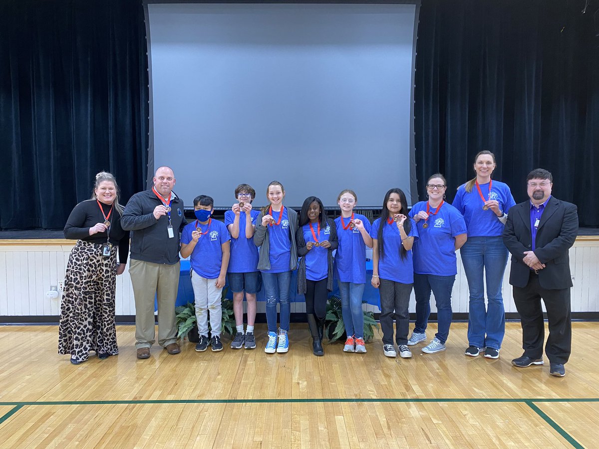 Congratulations to our EBOB team for placing 3rd in the district competition!! We are so proud of the students and coaches!