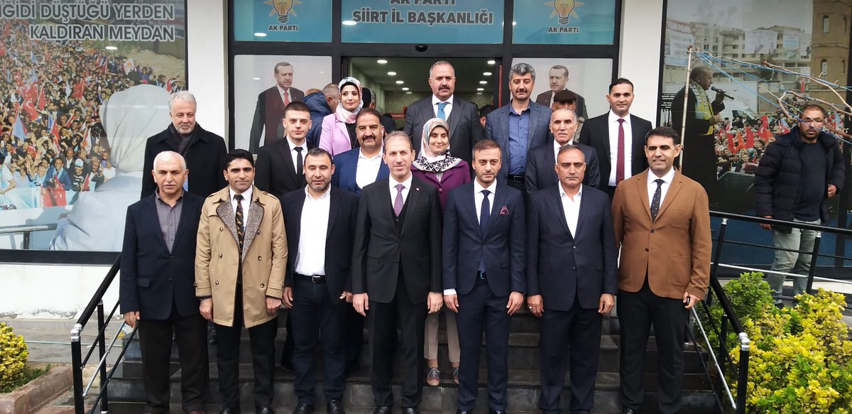 “Mü’min, kardeşiyle çok, kendi başına azdır.” Hadis-i Şerif

Yüzyılın seçiminde aday olacak isimlerle ilgili <a href="/AkPartiSiirt/">AK Parti Siirt</a> binamızda gerçekleştirilen temayül yoklamasında desteklerini esirgemeyen delege kardeşlerime şükranlarımı sunuyorum

Biz hep birlikte güçlüyüz ve kazanacağız