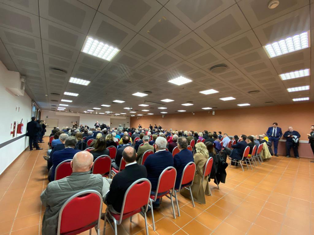 GibelliTiziana's tweet photo. A #Udine con @Antonio_Tajani @Sandra_Savino @FrancoDalMas8 @Riccardi_FVG per parlare della centralità del #FriuliVeneziaGiulia nell’Europa di oggi (e di domani…😉) con @MaraPiccin e i nostri candidati pordenonesi @Forza_ItaliaFVG https://t.co/uCo8kGpwA7