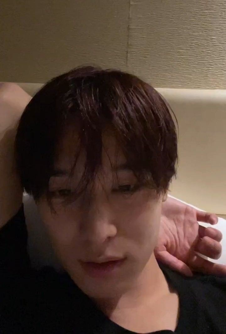 ethlic's tweet image. ️️️ ️
 ️️️
 ️️️

     📍 𝗧𝗵𝗲 𝗦𝗵𝗶𝗹𝗹𝗮 𝗦𝗲𝗼𝘂𝗹 

Wasting the night feels right when I'm with you.
️️️ ️
 ️️️
 ️️️