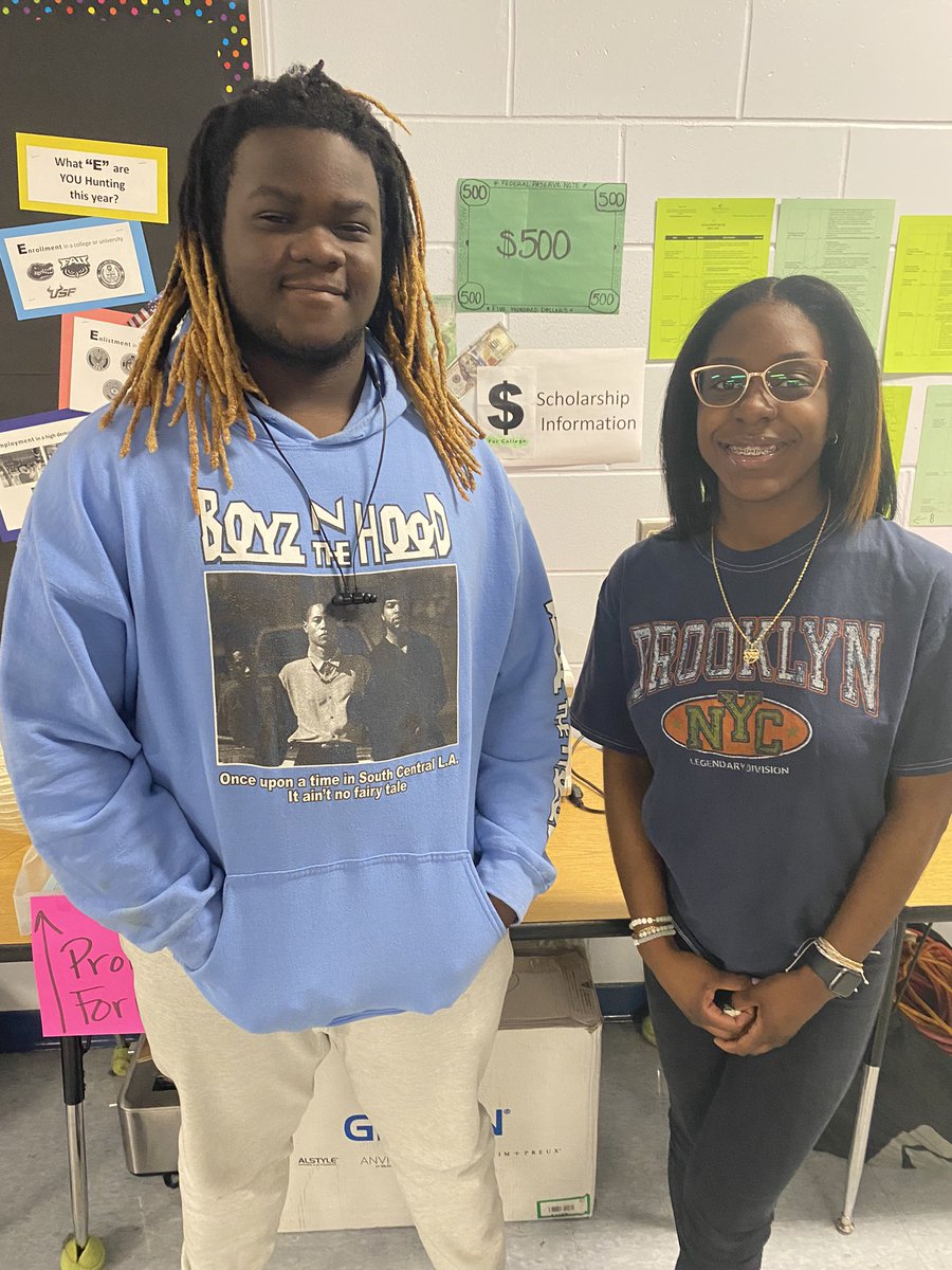 AHS AVID seniors, Jasmyn Cosby and Colbert Johnson, have each been awarded the $20,000 Bailey Family Foundation Scholarship!  <a href="/Armwood_HS/">Armwood High School</a> <a href="/HCPS_AVID/">HCPS_AVID</a> <a href="/HillsboroughSch/">Hillsborough Schools</a> #collegedreams #proud