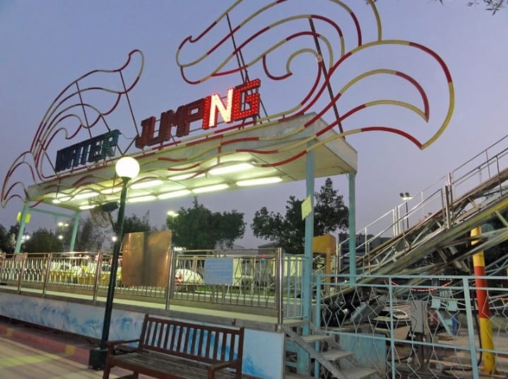 coasterpedia's tweet photo. You can't open Water Jumping 1, track needs to make a full circuit. https://t.co/dbFINEJqDY