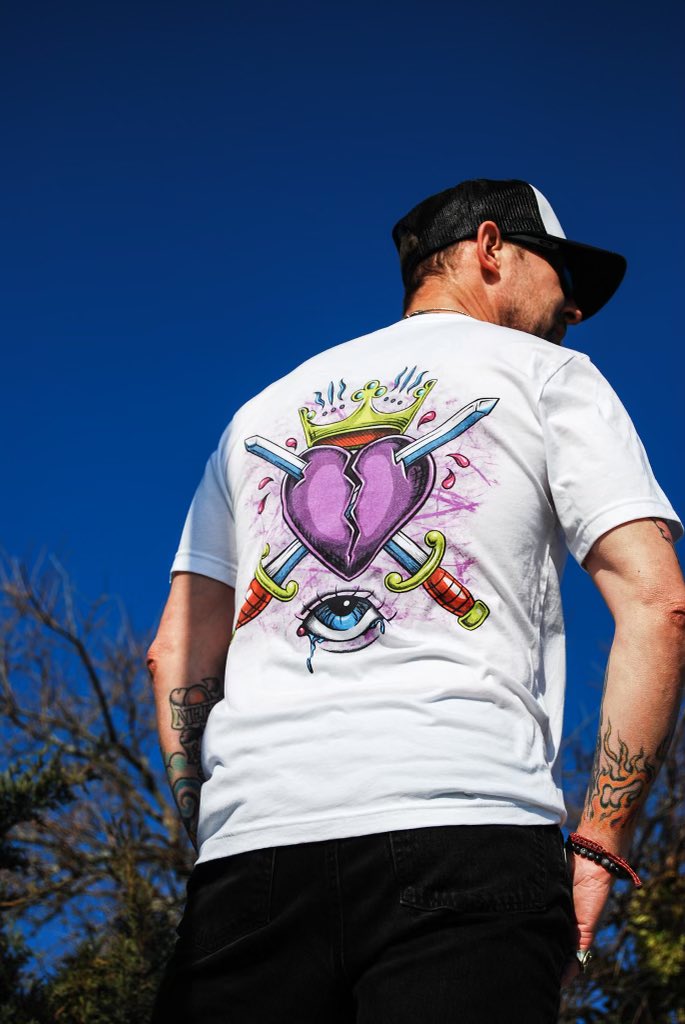 For all you heartbreakers out there…The King of Broken Hearts.  Leave ‘em in tears.
#BrokenHearts #StreetWear #StreetFashion #RebelWear #SummerVibes #THiEFiNDUSTRiES #ShirtsWithStyle #CreateTheBrand #LiveBold