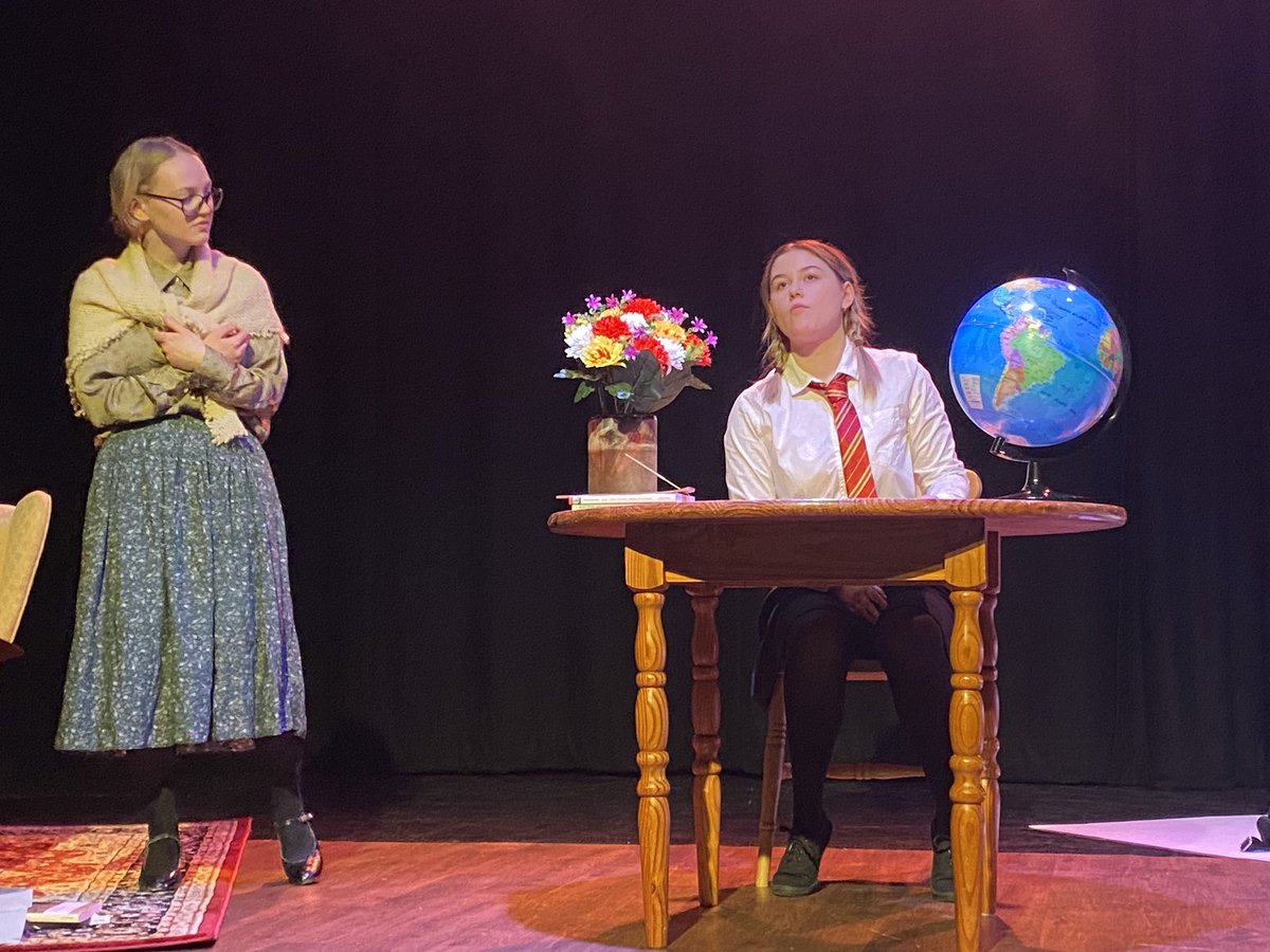 cupofassam's tweet photo. Ellie considers how theatre can mobilise/represent nostalgia #pe23 https://t.co/hm0Z0Wrnt2