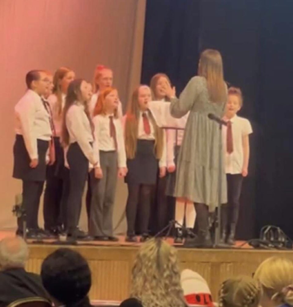 Balch iawn. Da iawn blant!