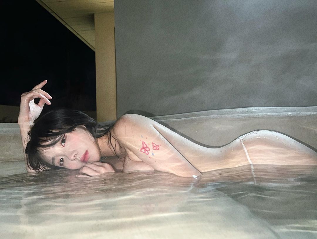 roughmw's tweet image. ️️ 
 ️️ 
 ️️ 

          relaxing night 🌙  

 ️️ 
 ️️