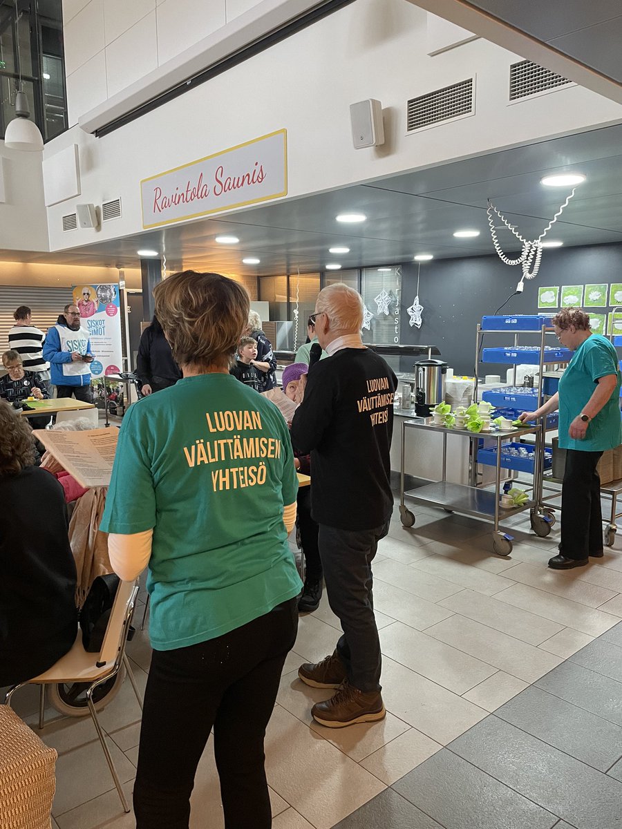 .@SiskotJaSimot juhlivat tänä vuonna 10-vuotista taivaltaan pop up -vapaaehtoistoiminnan edelläkävijänä ja ikäihmisten ilahduttajana. Tänään sain osallistua kävely- ja kahvihetkeen Järvenpään Jampassa. Kiitos tärkeästä työstänne! #järjestöt #hyvinvointi #vapaaehtoistyö