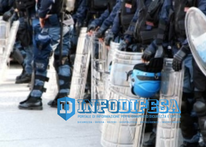 InFoDifesa's tweet photo. 🚨👮♂️ FESI Polizia di Stato, riconfermati i compensi. Ecco gli importi! 👀💰
#fesi #importi #polizia #poliziotto
https://t.co/vnfPPVtwFy https://t.co/wA1oLoTfaJ