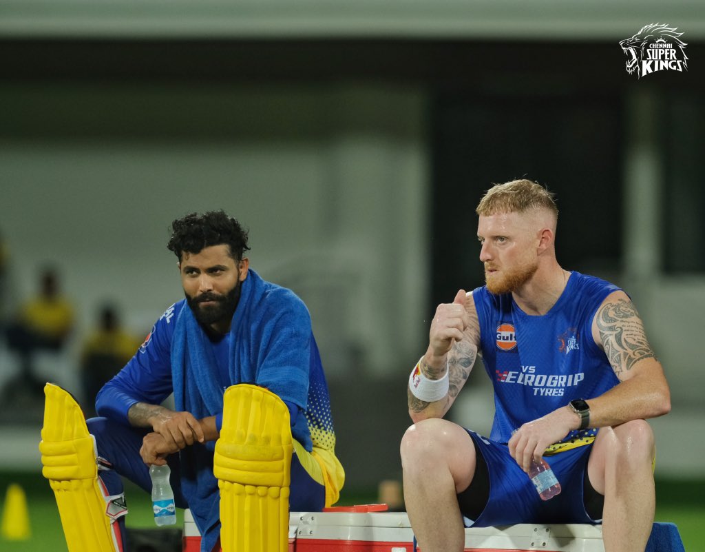 The hype is unreal, but this photo is real!🔥

#WhistlePodu #Yellove 🦁💛
<a href="/imjadeja/">Ravindrasinh jadeja</a> <a href="/benstokes38/">Ben Stokes</a>