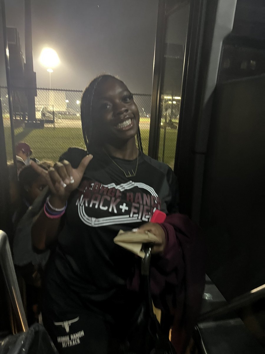 CoachADutch's tweet photo. Great job to Erika Gipson for continuing scoring as she placed 6th in SP! Good job getting better each week Kassandra and Kyler!!! #ThrowsCrew https://t.co/citXEFQNK0