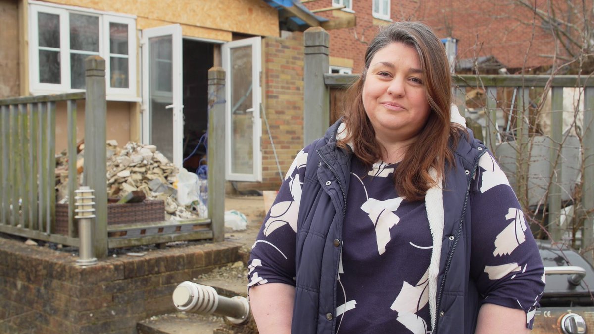 'As soon as they said, 'It’s not going to fall down' I felt like tonnes of weight was off my shoulders.' On Monday, we'll see the amazing response from X-Ray viewers to one mum’s nightmare with a kitchen extension… Tune in to @BBCXRay at 8pm @BBCOne @BBCWales 📺