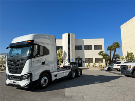 flyLAXairport's tweet photo. Los Angeles World Airport is electrifying its vehicle fleet. In addition to more than 20 battery-powered buses, #LAX took delivery of its first heavy duty electric truck in December. #EarthHour #EarthHourLAX https://t.co/DWPgq6AXUd
