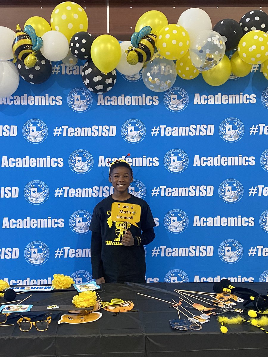 mmarti_OKES's tweet image. Our awesome Crusader did an amazing job this morning. We are very proud of you. Thank you @NJimenez_OKES and @MValdez_OKES . #TeamSISD #mathbee