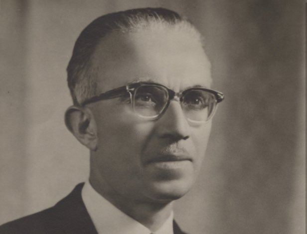 The archive of Nazem al-Qudsi, Syria’s president 1961–63 and its last non-Baathist leader, has been made available online by his family. It looks fantastic—a real goldmine for historians and students of Syria and the Middle East.

Link: nazemalkoudsi.com/en 

via <a href="/Rim_Turkmani/">Reem Turkmani</a>