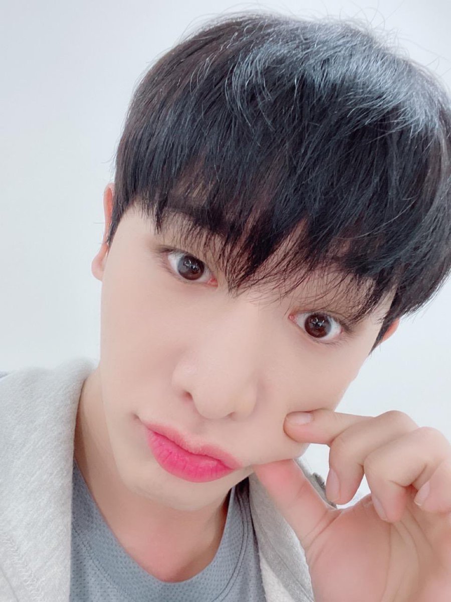220326 유니버스 FNS

🐰 유니버스에서 위니들이랑
🐰 특별한 시간💜

#원호 #WONHO