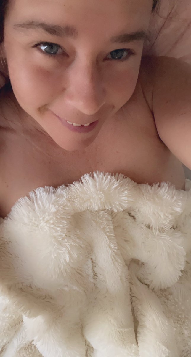 Good morning 🌎 Don’t forget to do something that makes you feel alive today!

Check out my socials for more fun 🍓
