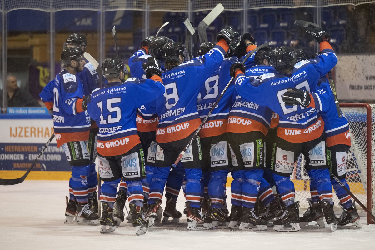 Side by side, standing strong!

Laat je horen vanavond in Thialf, jouw support boost het team. Scoor je tickets online via unisflyers.nl/tickets/ticket
