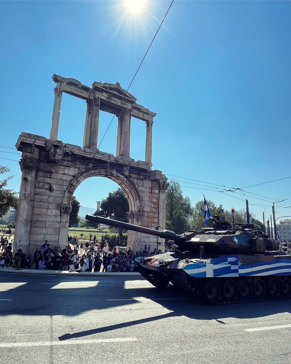 NikosKitonakis's tweet photo. Χρόνια μας πολλά, λοιπόν. Καλοσεργιανισμένα στα γαλανόλευκα καλοκαίρια μας, καλοζωισμένα στα παρεΐστικα τραπέζια μας και καλοτραγουδισμένα στους ιδανικούς μας έρωτες. https://t.co/4AbOeZPxC5 #χρονια_πολλα #25η_Μαρτιου #GreekIndependenceDay #Χρόνια_πολλά https://t.co/c5j5sxiEqC