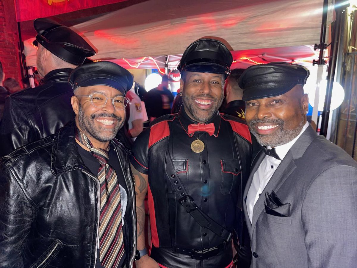 ONYXSouthernCA's tweet photo. ONYX Southwest represented at The Assembly Dress Code Event at @roughtradegear on Friday, March 24th. This event is a part of Los Angeles Leather Pride Week.

#LALP2023 #LALP #WeAreLALeather https://t.co/6eadtNbeFD