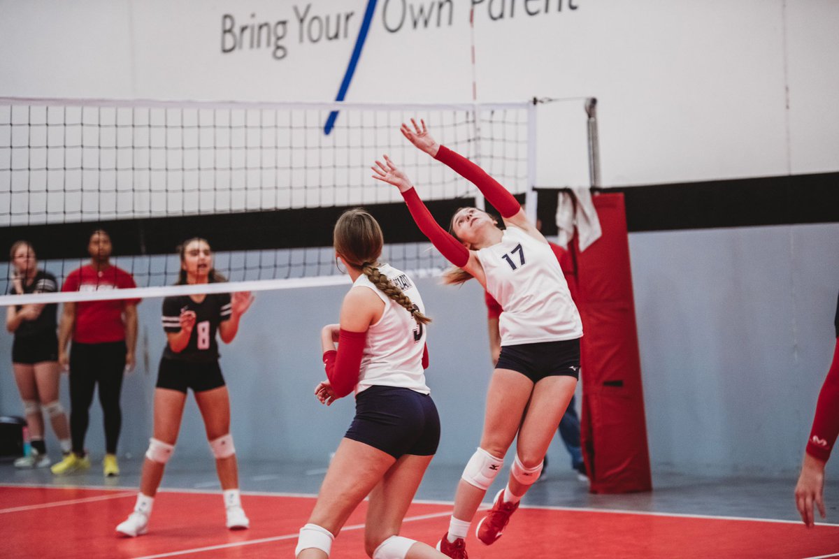 GracynTaylor17's tweet photo. #17setter #allegiantvbc #graceandgruenephotography https://t.co/jfbkK0FQWG