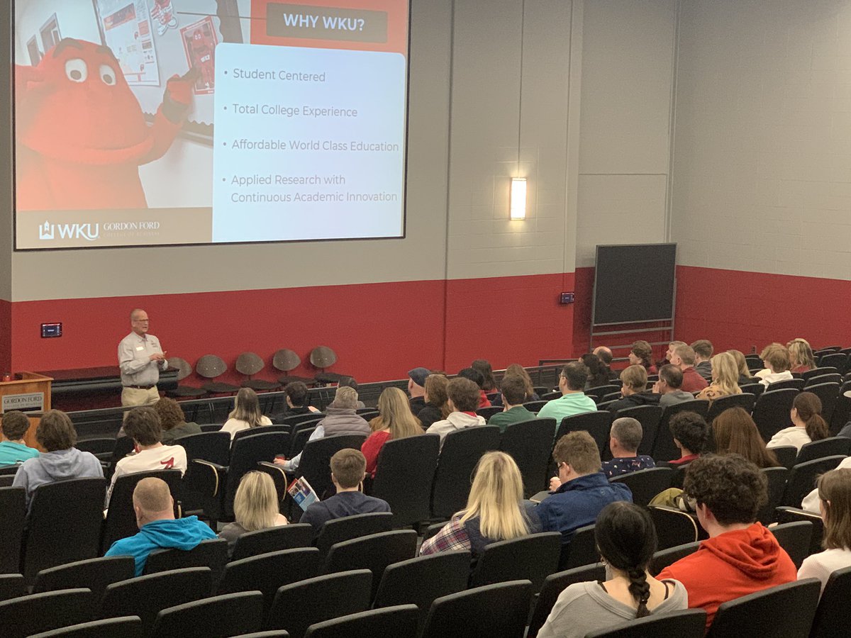 WKUGordonFord's tweet photo. It is a great day to ChooseWKU! We are so excited to meet future Hilltoppers! #wku #youbelongatgfcb https://t.co/Ptuhtnzu6b