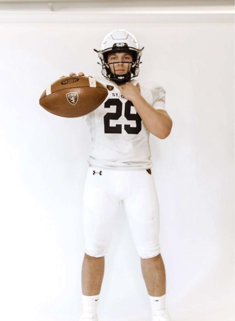 Cody Packer (@codypacker_) on Twitter photo Had a great visit <a href="/StOlafFB/">St. Olaf Football</a> Thank you to all the coaches who made it an awesome experience. Hope to be back soon! <a href="/JamesKilian/">James Kilian</a> <a href="/Coach_MPaulson/">Matthew Paulson</a> <a href="/StolafRBC/">Eric Pulley</a> <a href="/coachpulley14/">Eric Pulley</a> Had a great visit <a href="/StOlafFB/">St. Olaf Football</a> Thank you to all the coaches who made it an awesome experience. Hope to be back soon! <a href="/JamesKilian/">James Kilian</a> <a href="/Coach_MPaulson/">Matthew Paulson</a> <a href="/StolafRBC/">Eric Pulley</a> <a href="/coachpulley14/">Eric Pulley</a>