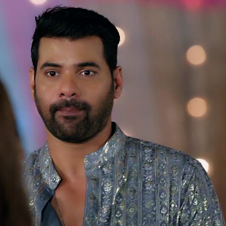 Andrasabe's tweet photo. #ep305 #RadhaMohan #ShabirAhluwalia #MohanTrivedi https://t.co/mXToHqF6EE