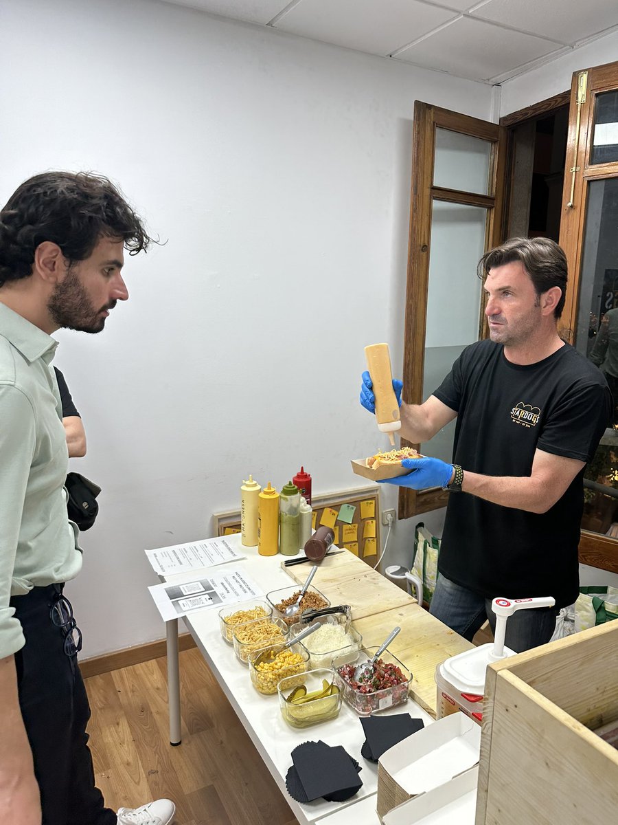 StarStartups tweet media