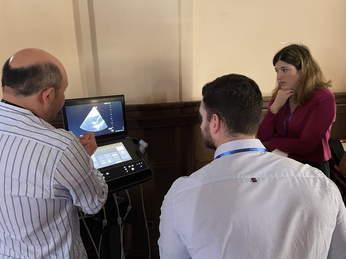 winfocusiberia's tweet photo. Horas y horas de formación en el #IICongresoWFIberia para poner en práctica el uso y manejo de los ecógrafos. https://t.co/mNnzWK5jk1