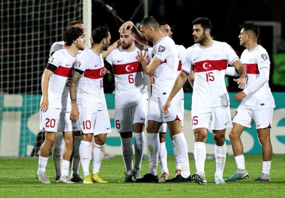 Dr. Mehmet Kasapoğlu (@kasapoglu) on Twitter photo 2023-03-25 20:04:01 2024 Avrupa Şampiyonası Elemeleri’ne Ermenistan galibiyetiyle başlayan #BizimÇocuklar’ı tebrik ediyorum.🇹🇷👏🏼 2024 Avrupa Şampiyonası Elemeleri’ne Ermenistan galibiyetiyle başlayan #BizimÇocuklar’ı tebrik ediyorum.🇹🇷👏🏼