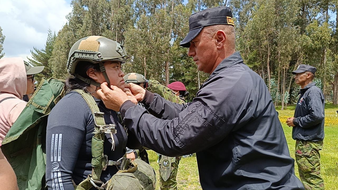 httpspbstwimgcommediaFsF0qF5WIAEe4auformatjpgnamelarge