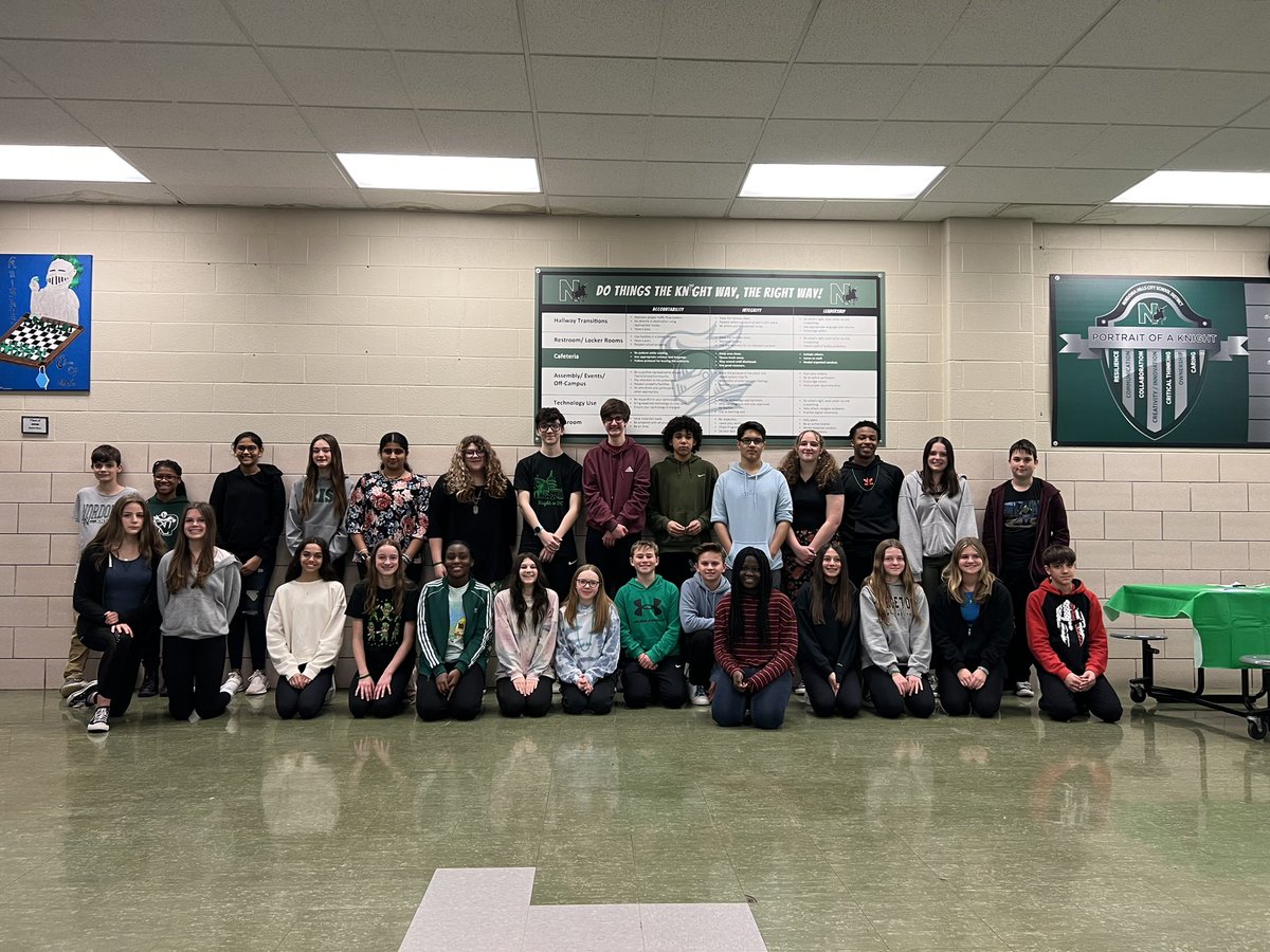 MsBonick_NMS's tweet photo. Congratulations to Nordonia Middle School’s Knight Way Right Way recipients for the 3rd quarter. Thank you to all the friends and families that came out to support those students today!💚🎉@BryanMSeward https://t.co/ePPHKKytzd