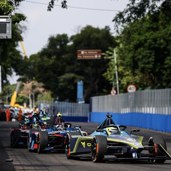 CUPRA's tweet photo. Tough race for both of our drivers here in São Paulo. We will do our best to be back stronger in Berlin. Thanks Brazil for this amazing event 🇧🇷
#ElectricRacing #UnstoppableImpulse @abtmotorsport @FIAFormulaE @nico_mueller @RFrijns https://t.co/8AMhRd6xQm