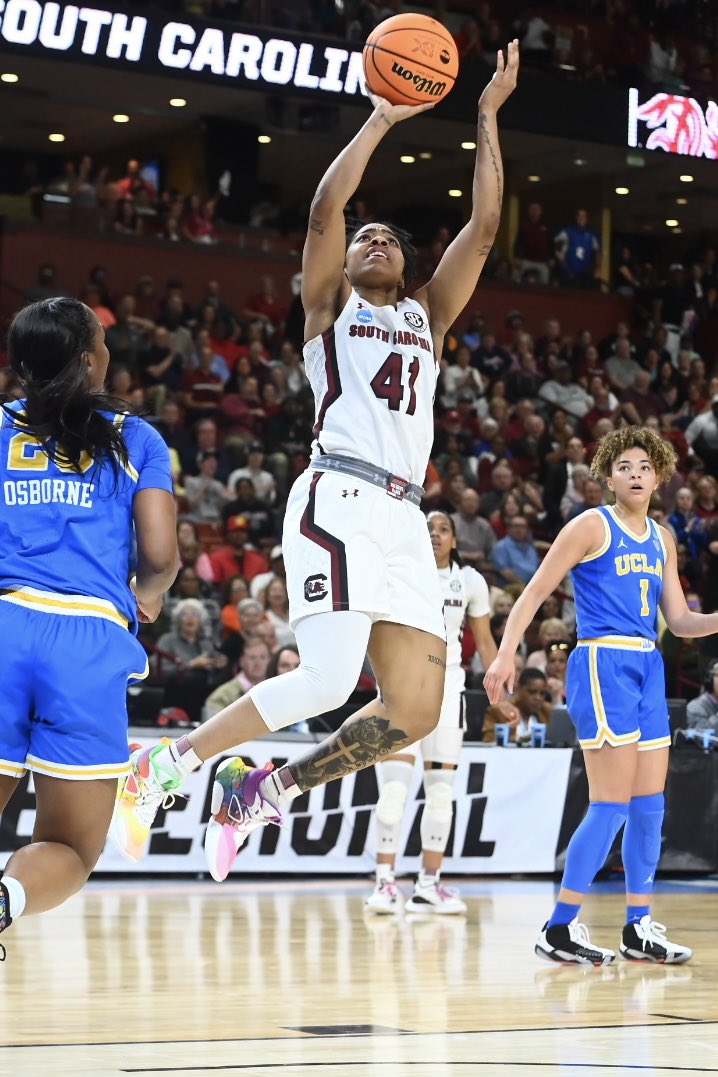 #GAMECOCKS WIN &amp; ADVANCE TO THE ELITE 8️⃣‼️

Final: USC 59 | UCLA 43