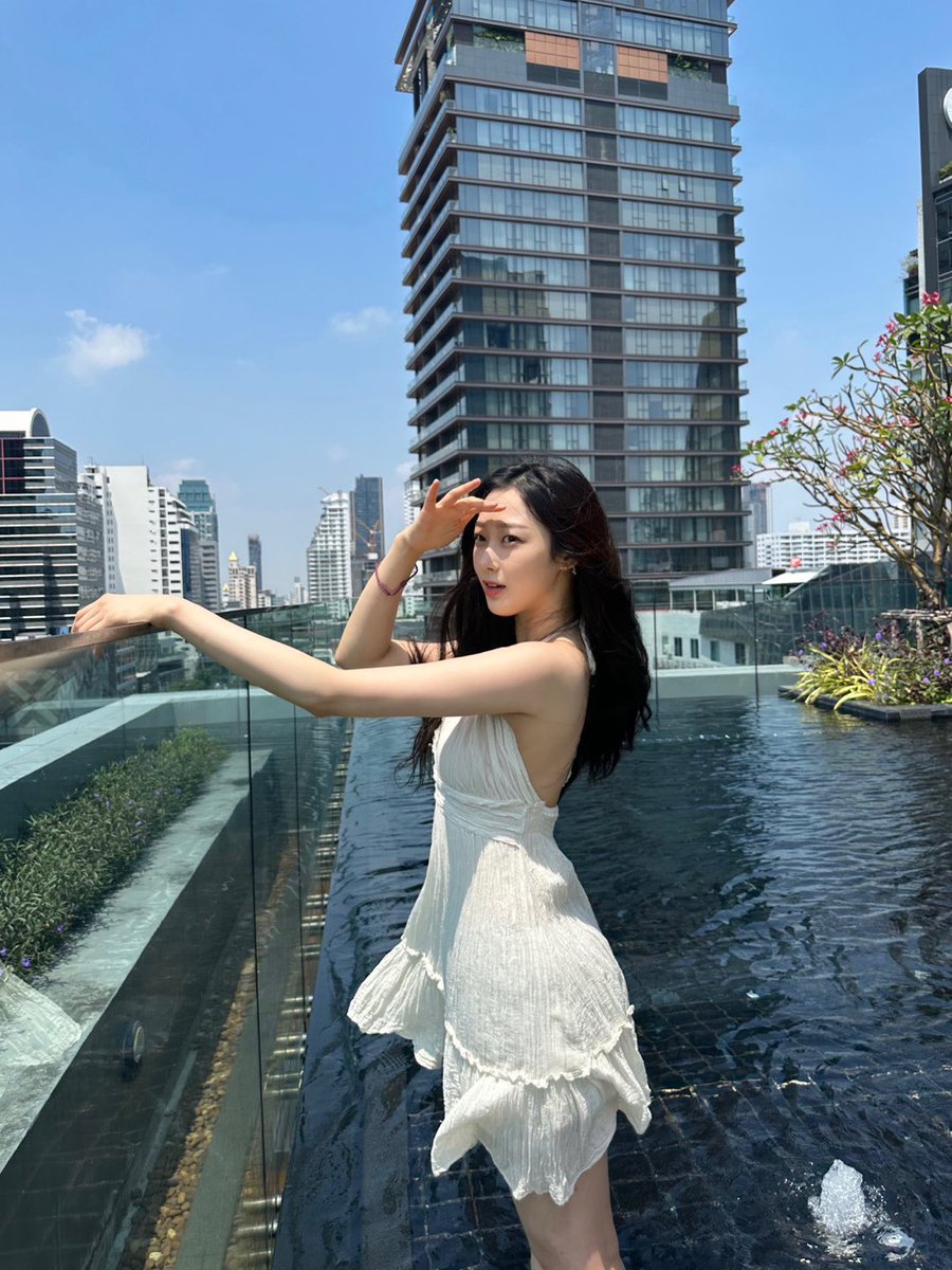 َ (@gisellehours) on Twitter photo 