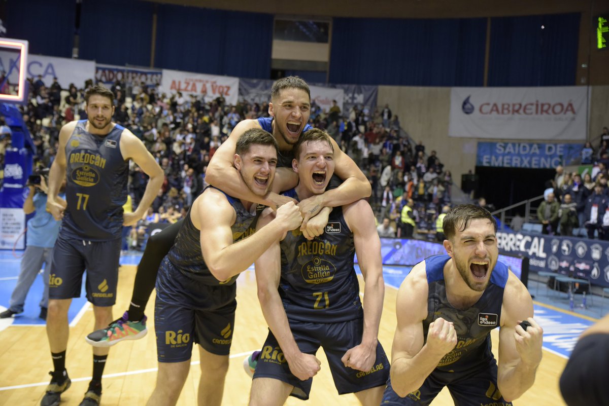 La felicidad en 3 fotos💙
<a href="/CBBreogan/">Río Breogán</a> 
📸/acb Photo