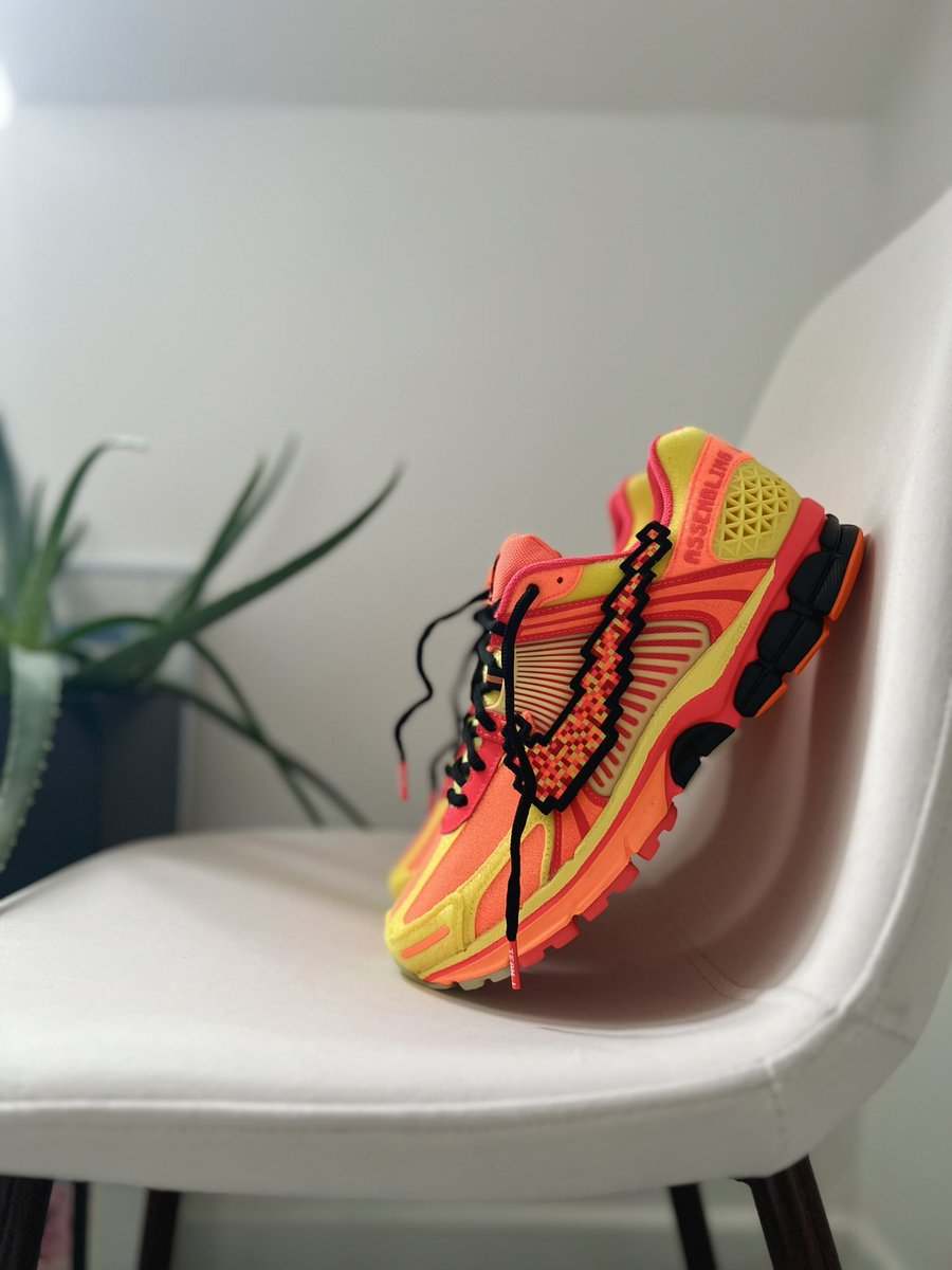 FitThemAll's tweet photo. La Nike Zoom Vomero 5 Doernbecher ☄️ https://t.co/aDKovhrQjj