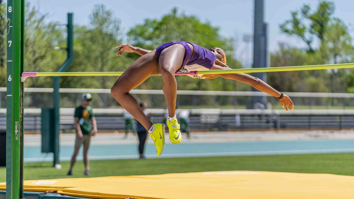 TCUTrackField's tweet photo. Jade Ferrell has a big win in the high jump!! She jumps a 𝙥𝙚𝙧𝙨𝙤𝙣𝙖𝙡-𝙗𝙚𝙨𝙩 1.73m (5' 8.0") to place first 🥇

#GoFrogs | @jadeniikolle https://t.co/Npe0PYiRSQ
