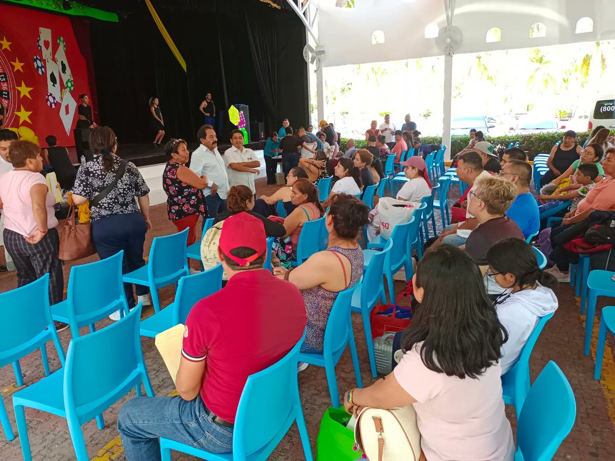 CROCGRO's tweet photo. #Zihuatanejo | El Srio. Gral. Lic. @MartinianoMF29 dió la BIENVENIDA a nuestro Edo. a las y los trabajadores #croquistas que participan en el programa de Turismo Social CROC CDMX.
Sean bienvenidos a Ixtapa Zihuatanejo, lugar de bellezas naturales.
@IsaiasSiCumple
@CROCContigo https://t.co/HFZXThiic5